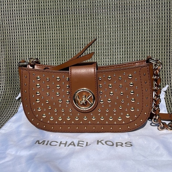 Michael Kors Carmen leather studded shoulder bag pouchette chain strap luggage - Picture 7 of 10